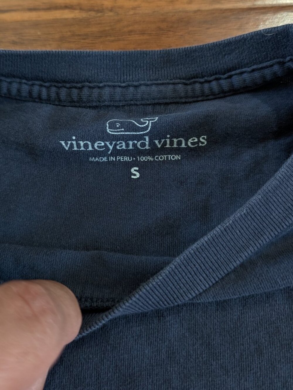 Vineyard Vines Blue Blazer Ski Race Whale Graphic Long Sleeve Pocket Shirt Sz S - Picture 6 of 12